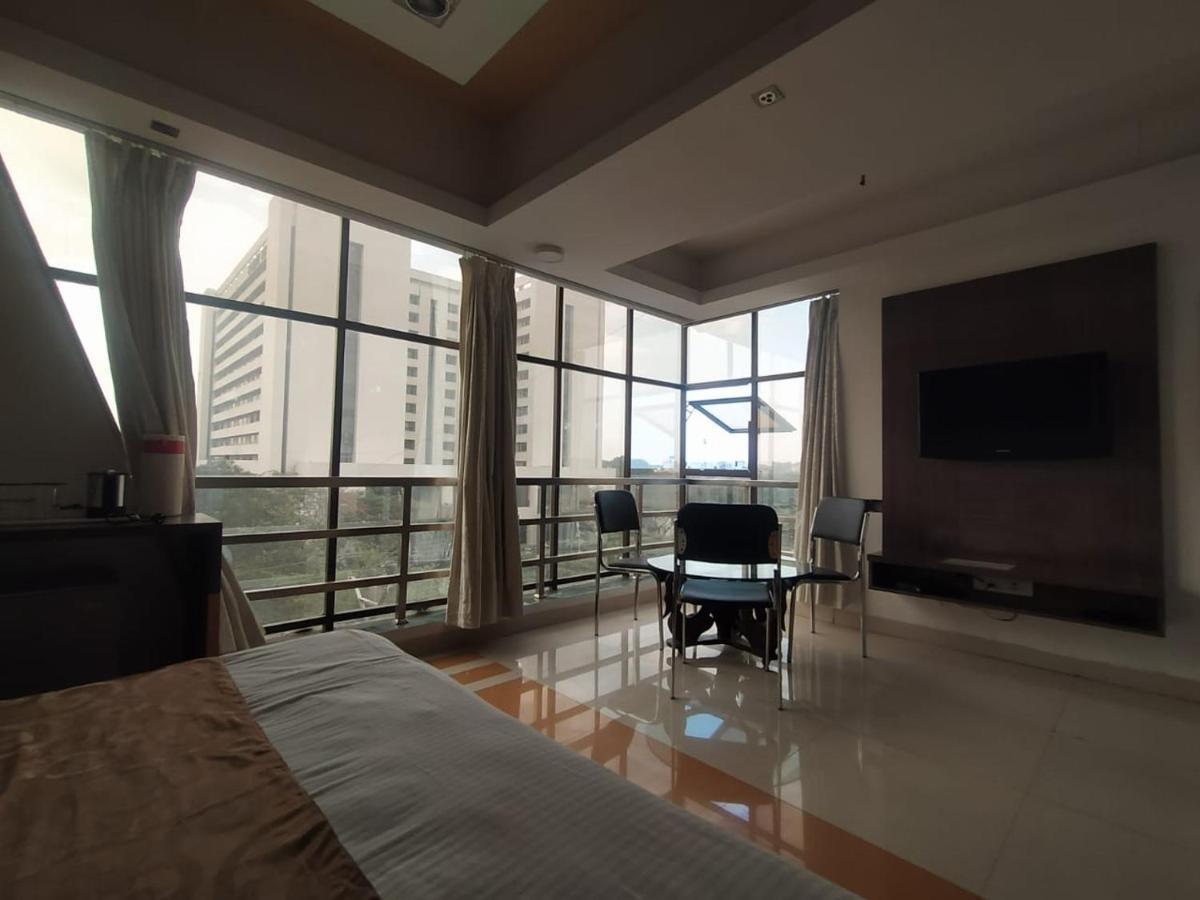 Hotel Grand Suites Indore Exterior foto
