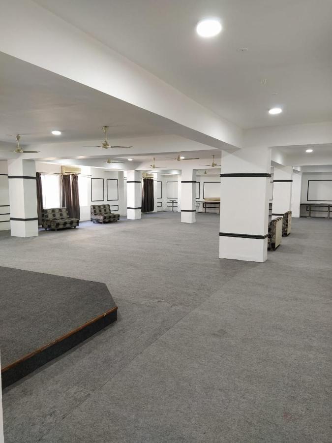 Hotel Grand Suites Indore Exterior foto
